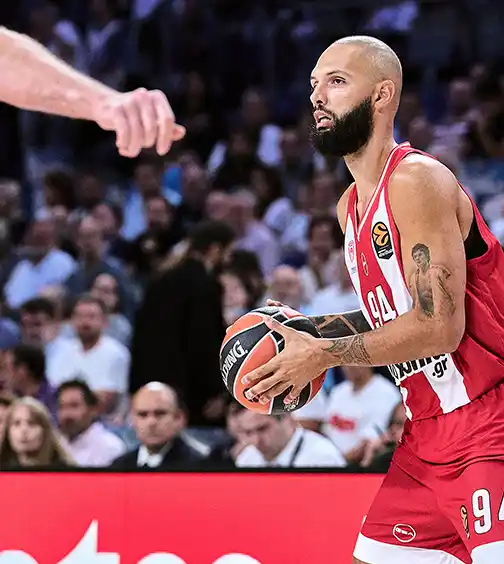 Ολυμπιακός v Ερυθρός Αστέρας